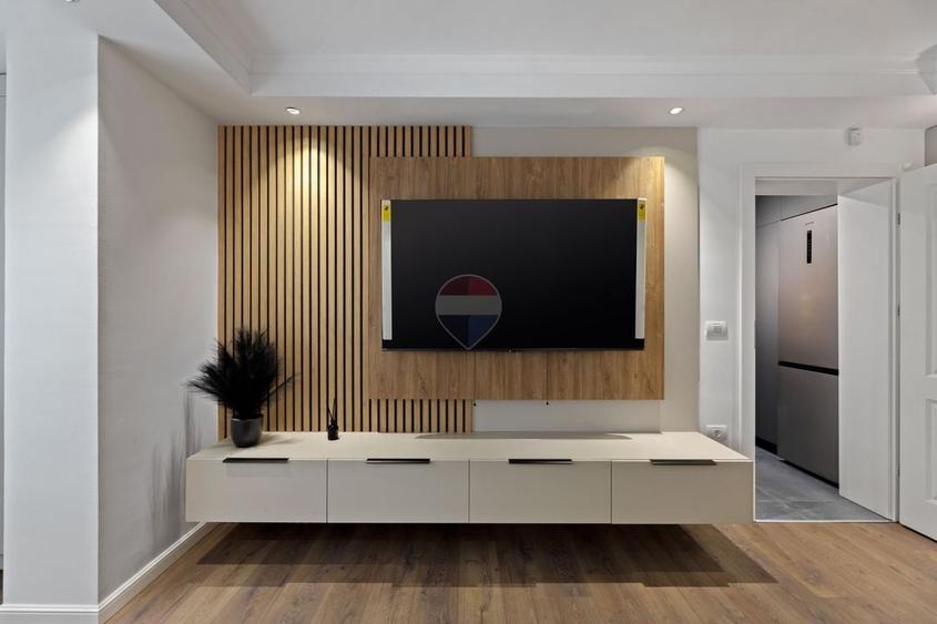 Apartament cu 2 camere decomandat în Podgoria