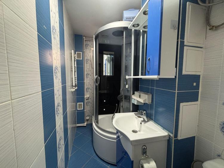 Apartament cu 3 camere semidecomandat, mobilat în George Enescu