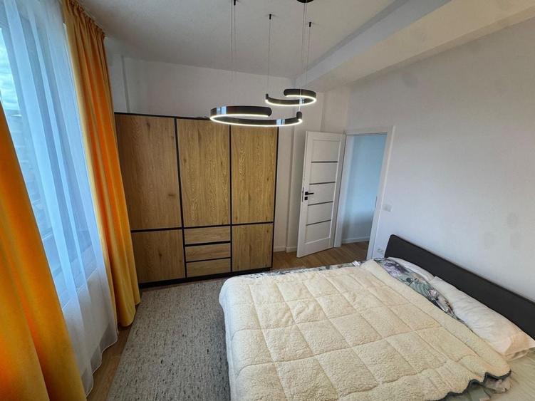 Apartament cu 2 camere decomandat în Exterior Vest