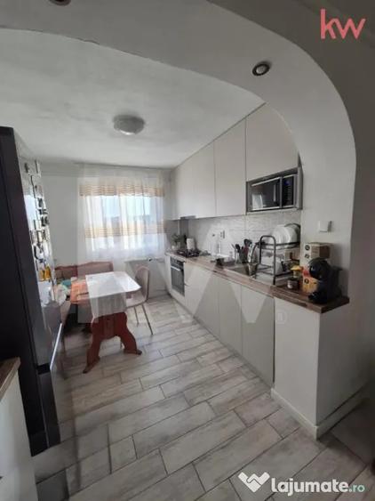 Apartament cu 3 camere semidecomandat, mobilat în Brazda lui Novac