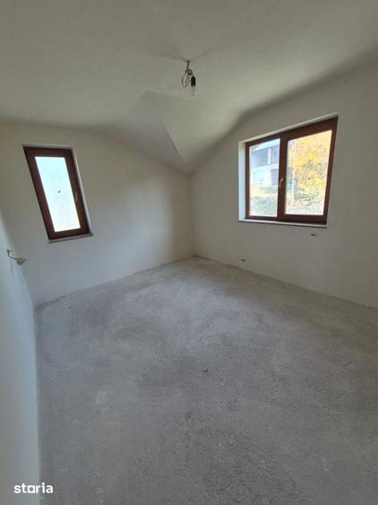 Casă cu 4 camere cu Teren 404 Mp în Central