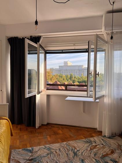Garsonieră decomandată în Cișmigiu