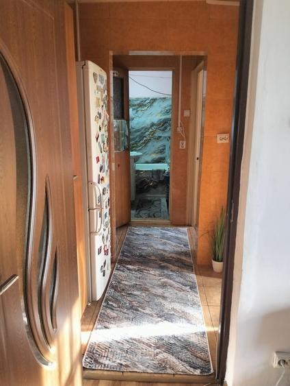 Apartament cu 2 camere decomandat în Berceni