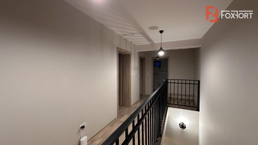 Duplex cu 4 camere cu Teren 351 Mp în Moșnița Veche