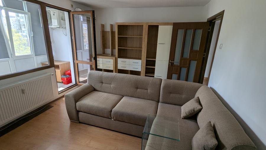 Apartament cu 4 camere decomandat în Militari