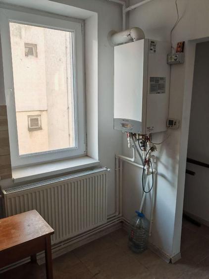Apartament cu 3 camere decomandat în Peninsula