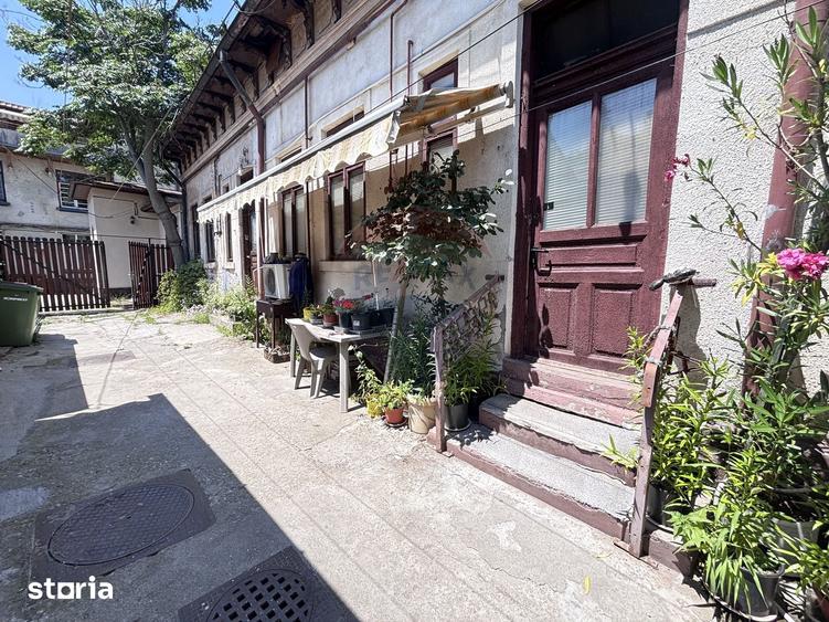 Casă cu 2 camere cu Teren 45 Mp în Dorobanți