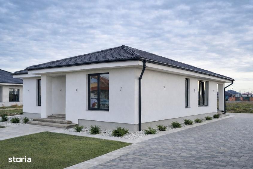 Casa Noua De Vanzare In Santandrei 155.000 La Cheie - 2