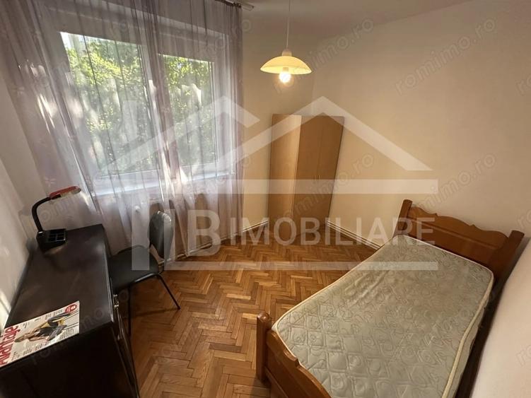 Apartament cu 3 camere semidecomandat în Cornișa