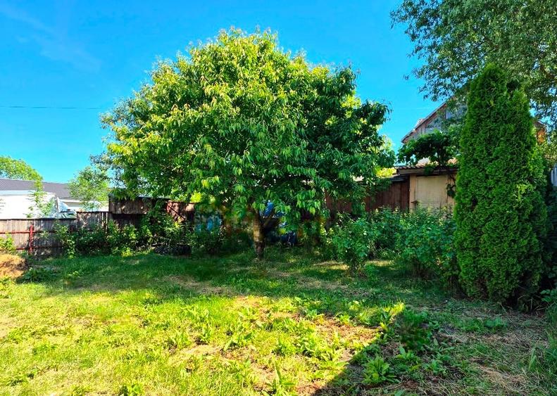 Casă individuală cu 3 camere cu Garaj în Dealu