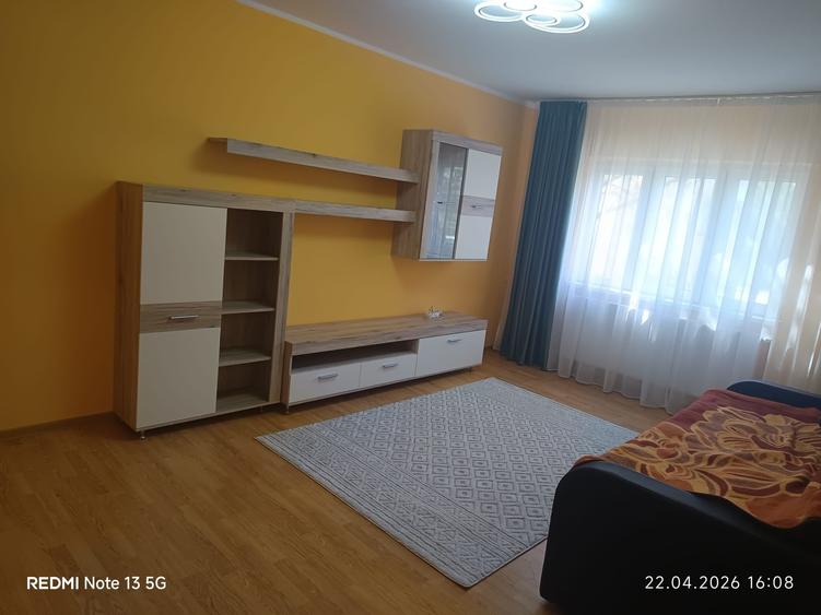 Apartament cu 2 camere decomandat în Soarelui
