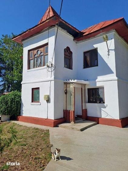 Casă cu 3 camere cu Teren 146 Mp în Central