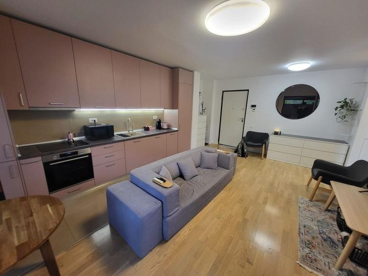 Apartament cu 2 camere semidecomandat, mobilat în Domenii