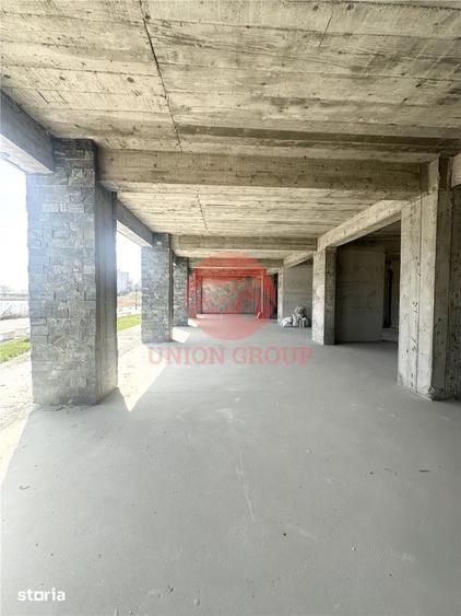 Spațiu comercial, de 250 mp, în Nord