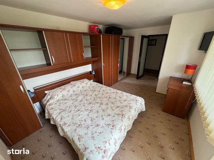 Casă cu 8 camere cu Teren 815 Mp în Sinaia