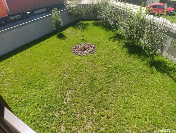 Casă cu 4 camere în Târgu Neamț