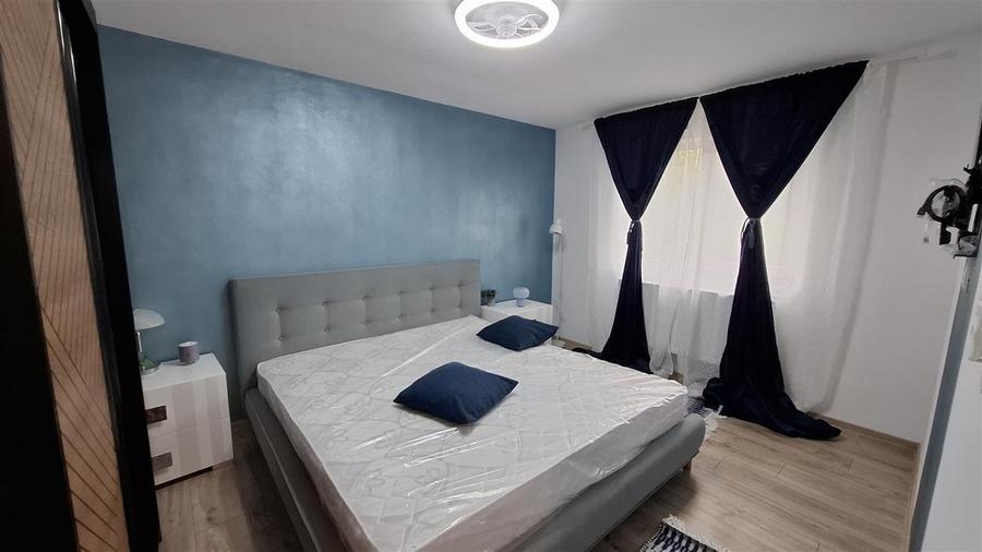 Casă individuală cu 5 camere cu Canalizare în Valea Lupului