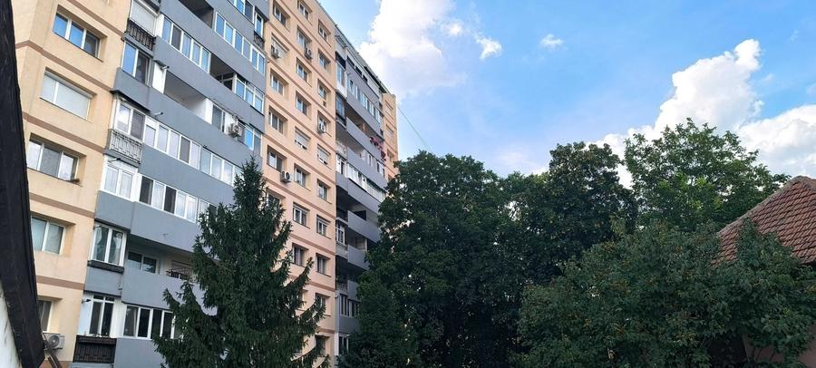 Apartament cu 3 camere în Cloșca