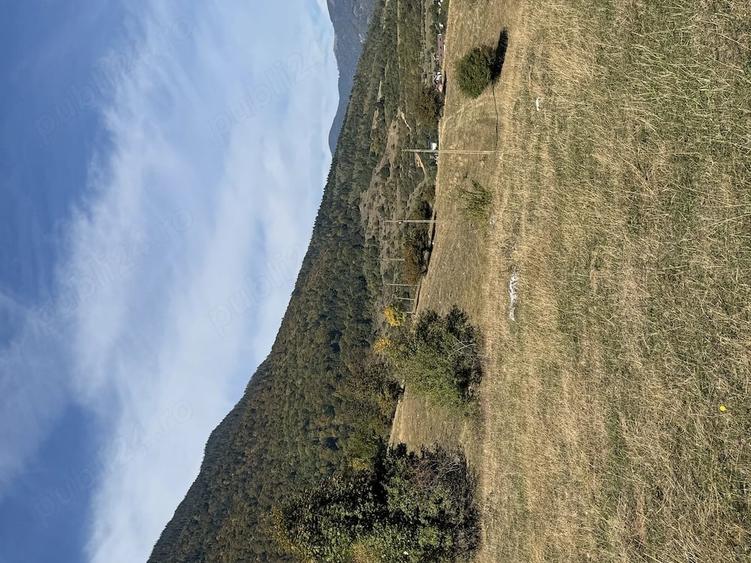 Teren de 1760 mp, în Central