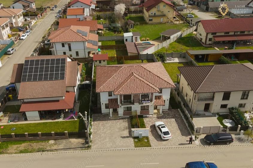 Apartament cu 4 camere decomandat în Dumbrăvița