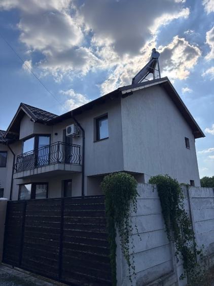 Duplex cu 4 camere cu Canalizare în Rahova