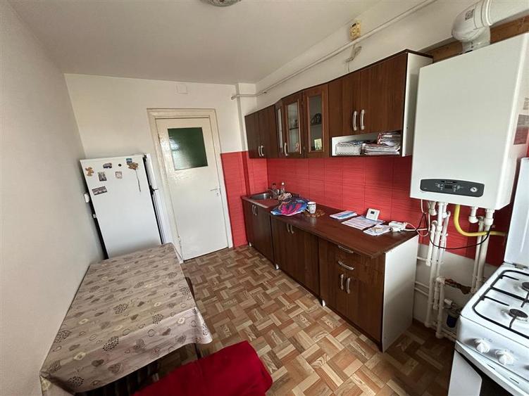 Apartament cu 3 camere decomandat în Ultracentral