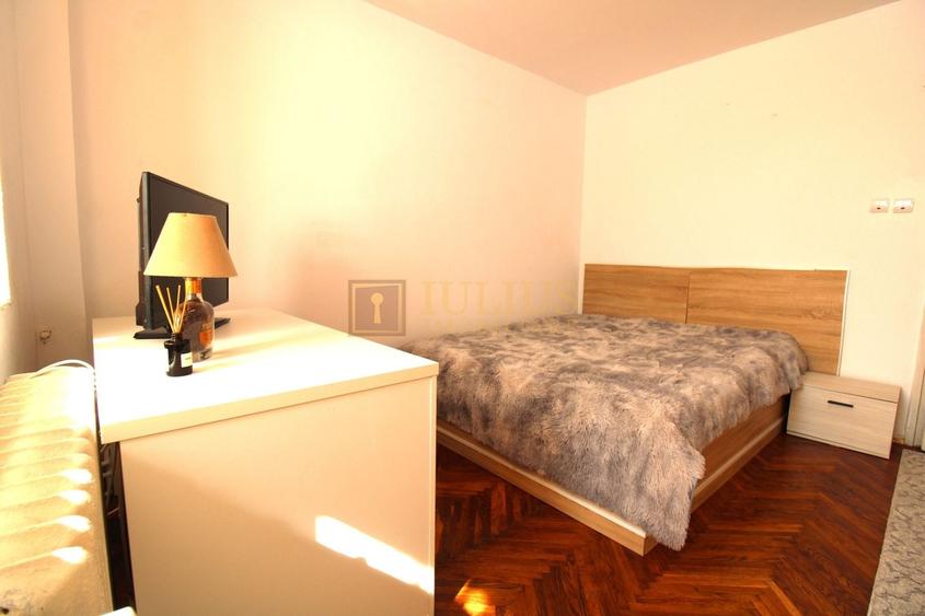 Apartament cu 4 camere semidecomandat, mobilat în Central