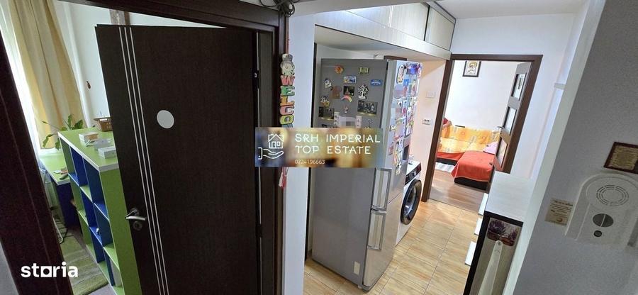 Apartament cu 3 camere semidecomandat în Tomis Nord