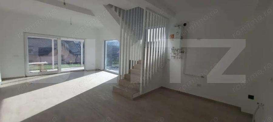 Casă cu 4 camere cu Teren 250 Mp în Hlincea