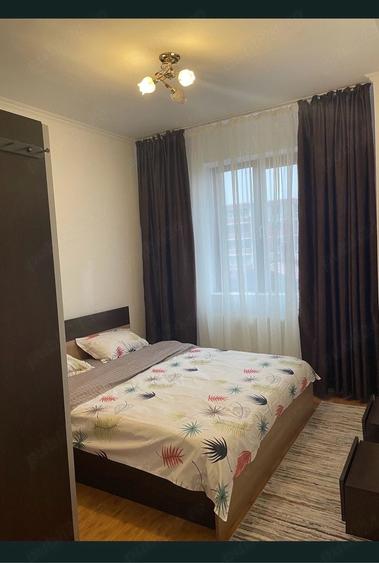 Apartament cu 3 camere decomandat în Găvana