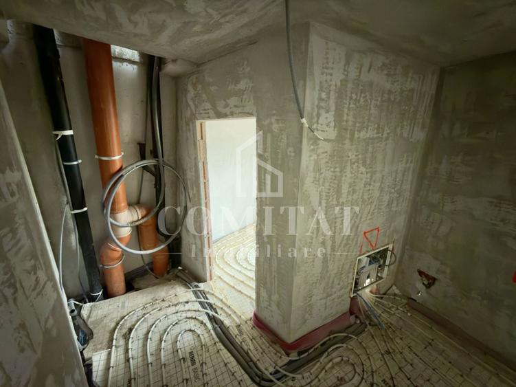 Apartament cu 4 camere semidecomandat în Zorilor
