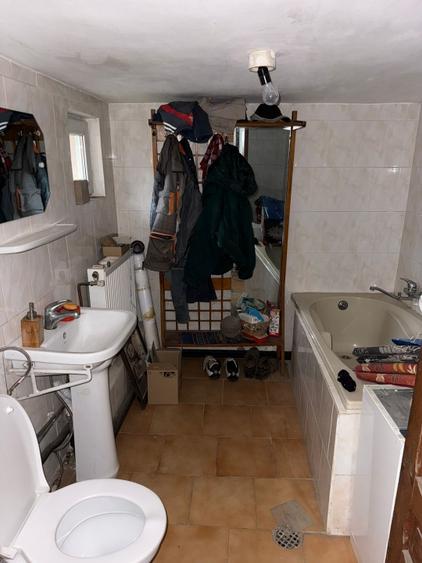 Casă individuală cu 4 camere cu Canalizare în Bd. Coșbuc
