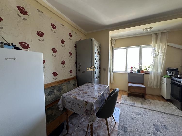 Apartament cu 2 camere decomandat, mobilat în Între Lacuri