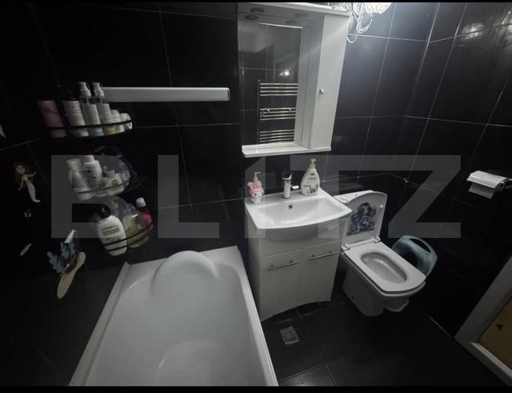 Apartament cu 2 camere decomandat, mobilat în Aleea Trandafirilor