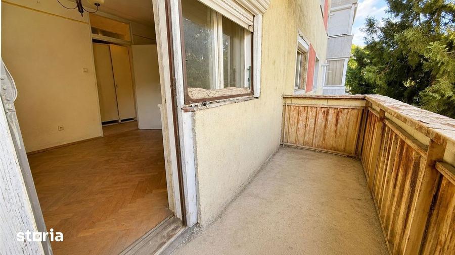 Apartament cu 3 camere decomandat în Șagului