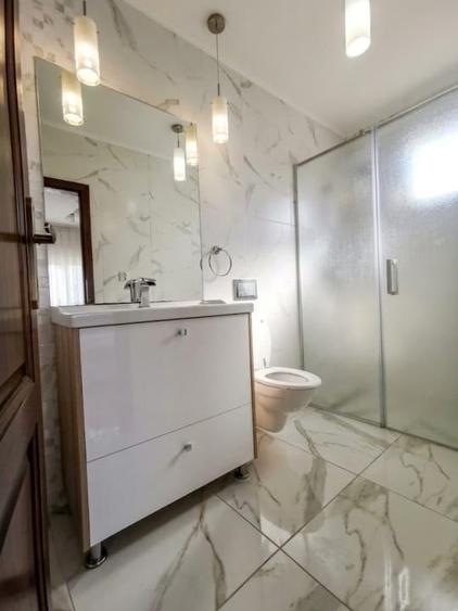 Casă individuală cu 4 camere cu Canalizare în Sântandrei