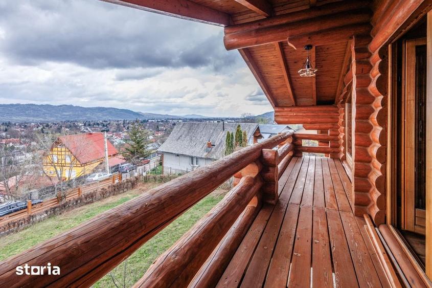 Casă cu 5 camere cu Teren 980 Mp în Central