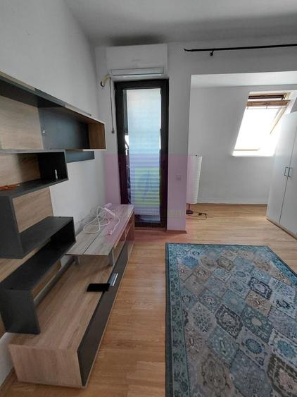 Apartament cu 2 camere nedecomandat în Vitan Mall