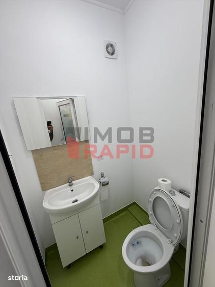 Spațiu comercial, de 64 mp, în Central