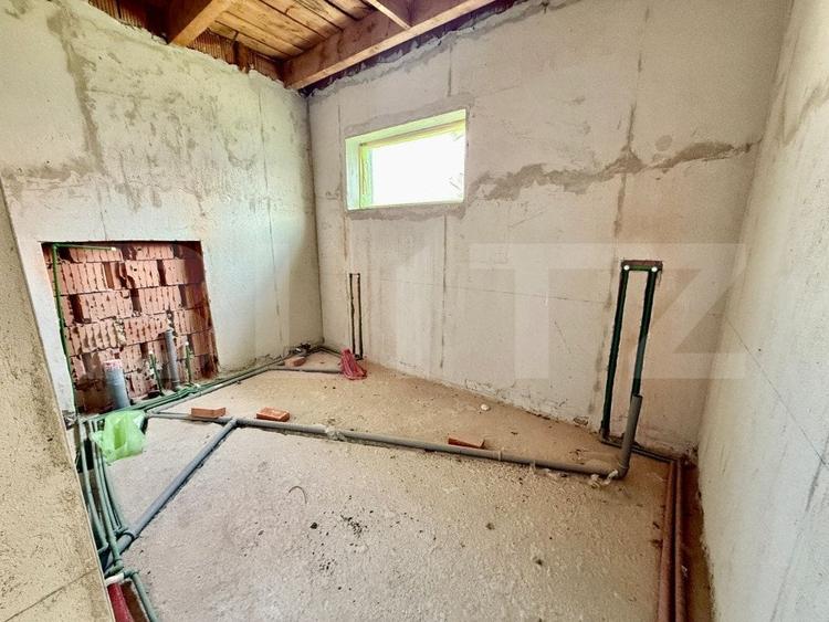 Casă individuală cu 3 camere cu Canalizare în Ciugud