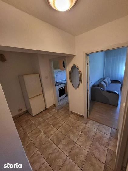 Garsonieră decomandată în Central