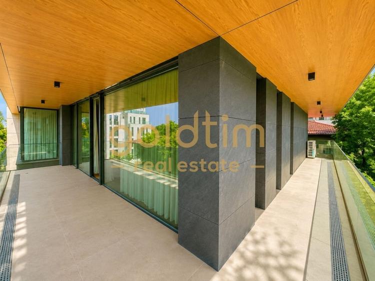 Apartament cu 2 camere semidecomandat, mobilat în Primăverii