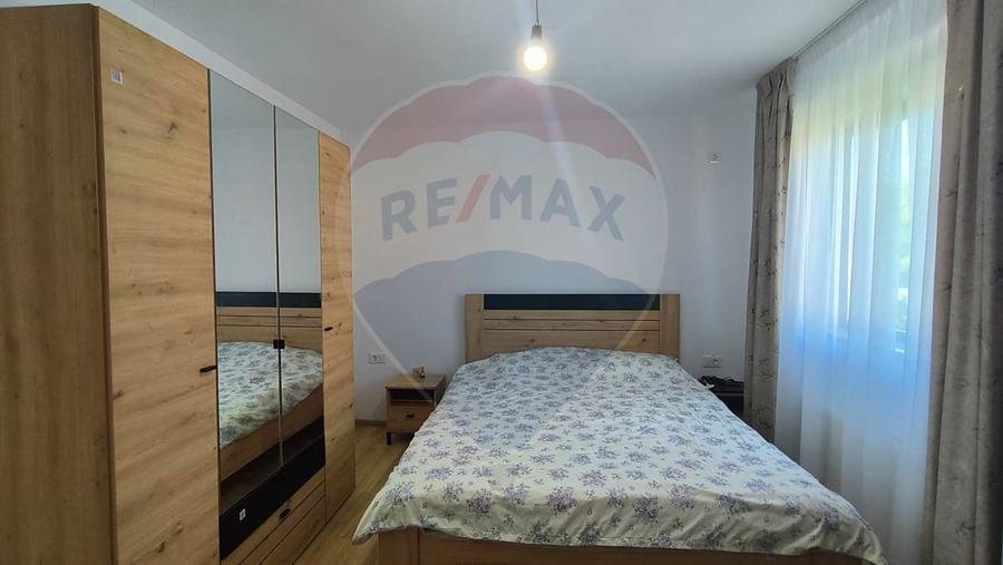 Casă cu 4 camere cu Teren 321 Mp în Port