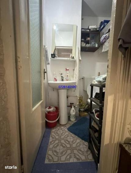 Apartament cu 3 camere decomandat în Calarași 4