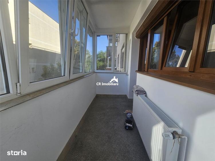 Apartament cu 3 camere decomandat în Domenii