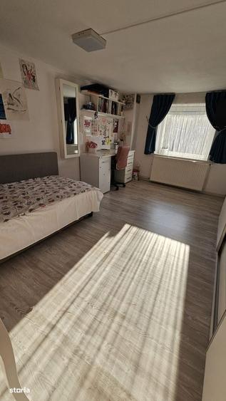 Casă cu 3 camere cu Teren 140 Mp în Central