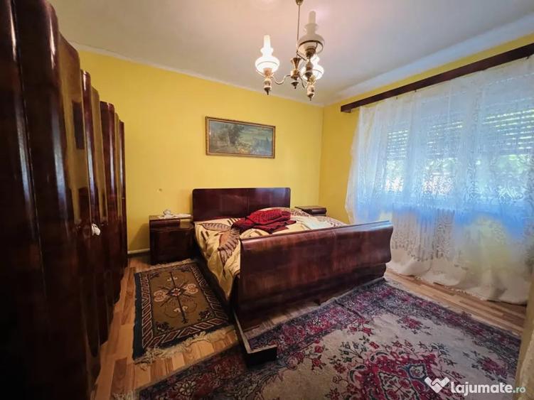 Casă cu 8 camere cu Teren 739 Mp în Mehala