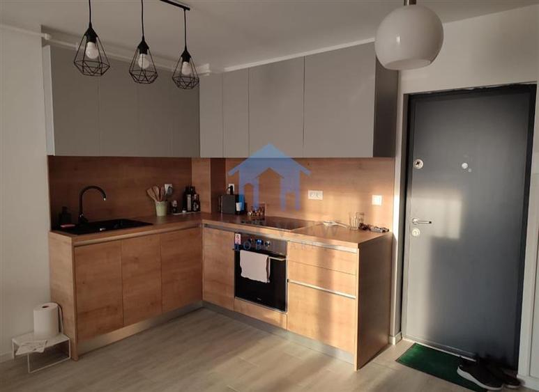 Apartament cu 3 camere decomandat în Horea