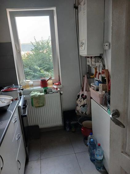 Apartament 4 camere ,Ostroveni ,B-uri,zona tic-tac , etaj4 10 ,centrala termica - 6