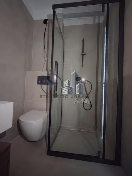 Apartament cu 3 camere semidecomandat în Florești